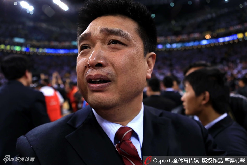 国米刷新世界纪录，羽毛球队教练激动落泪！(一位优秀的有20年教学经验的国家队的羽毛球教练)-九游官网